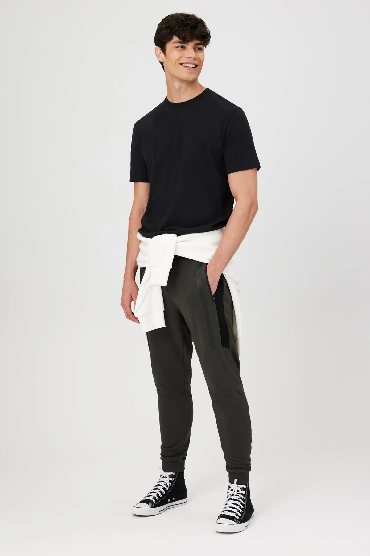 Raw Edge Yaka Basic Comfort Fit T-Shirt - SİYAH
