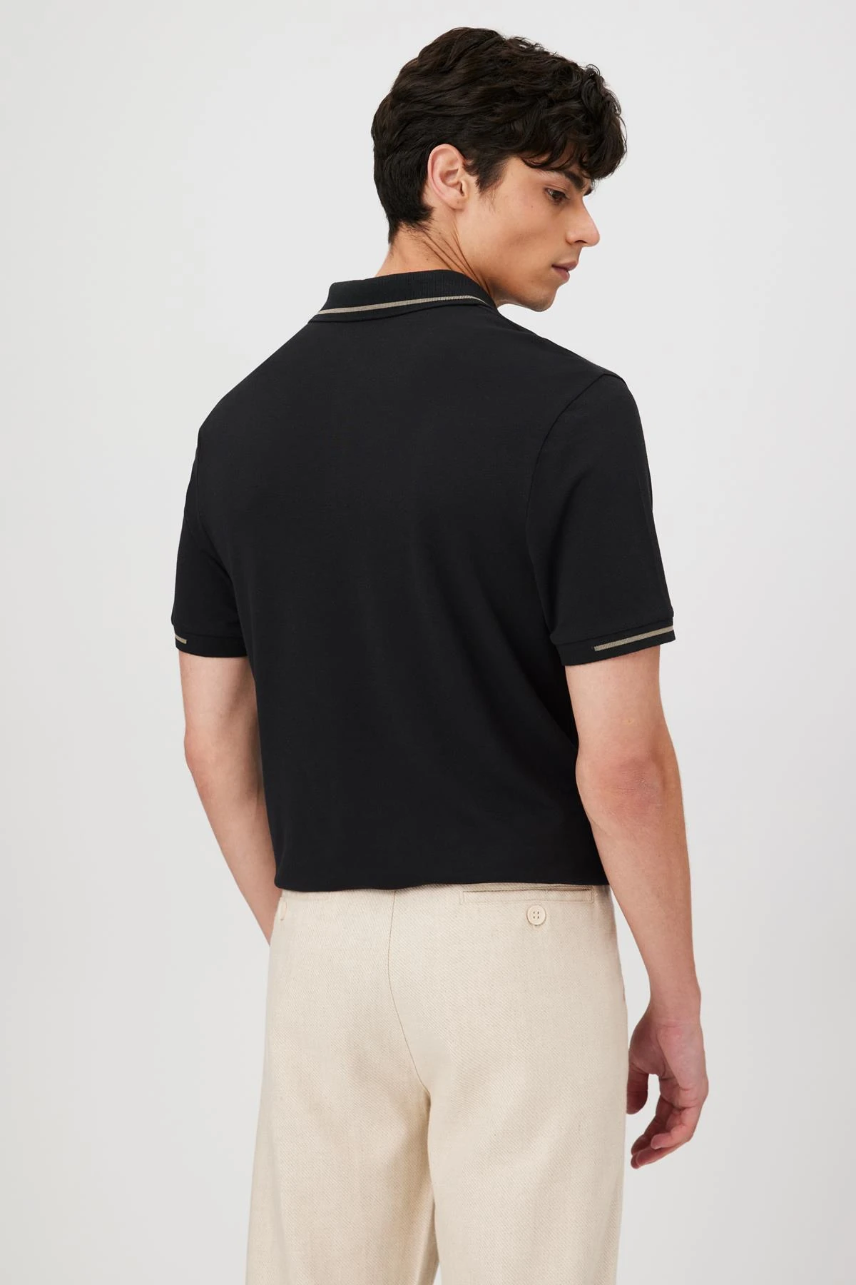 Çizgili Triko Yaka Kısa Kol Polo - SİYAH