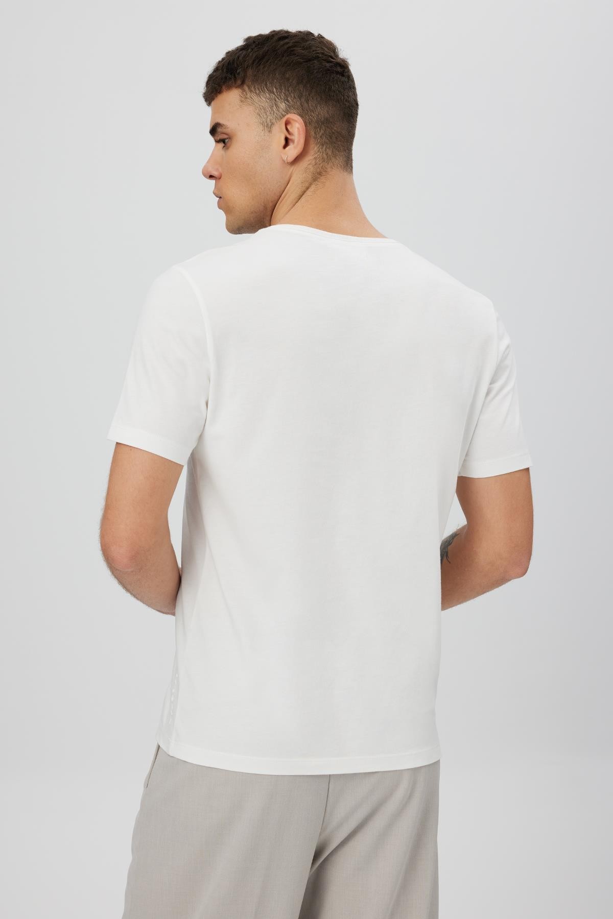 Raw Edge Yaka Basic Comfort Fit T-Shirt