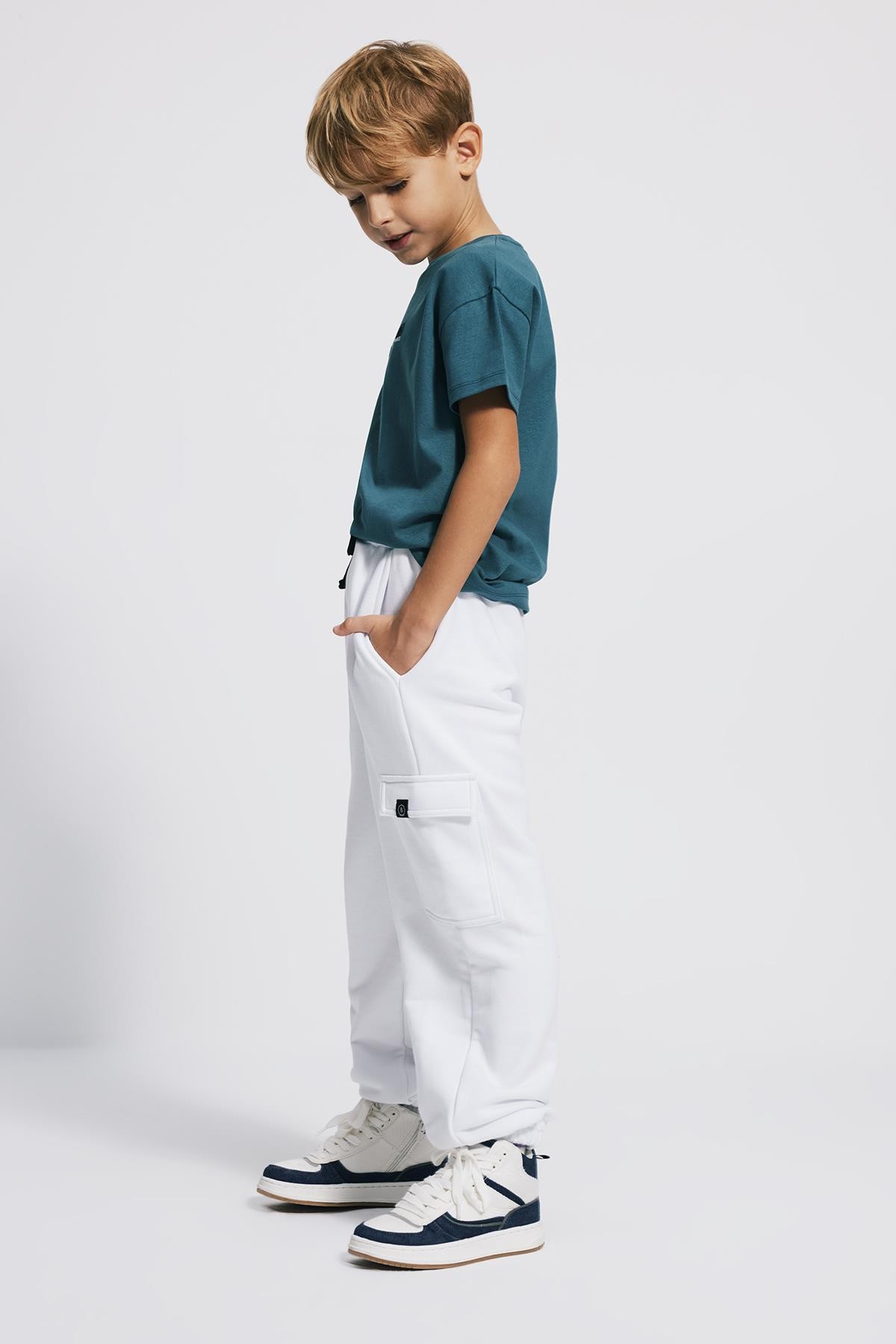 (Kids Boy) Kargo Cepli Loose Fit Jogger - BEYAZ