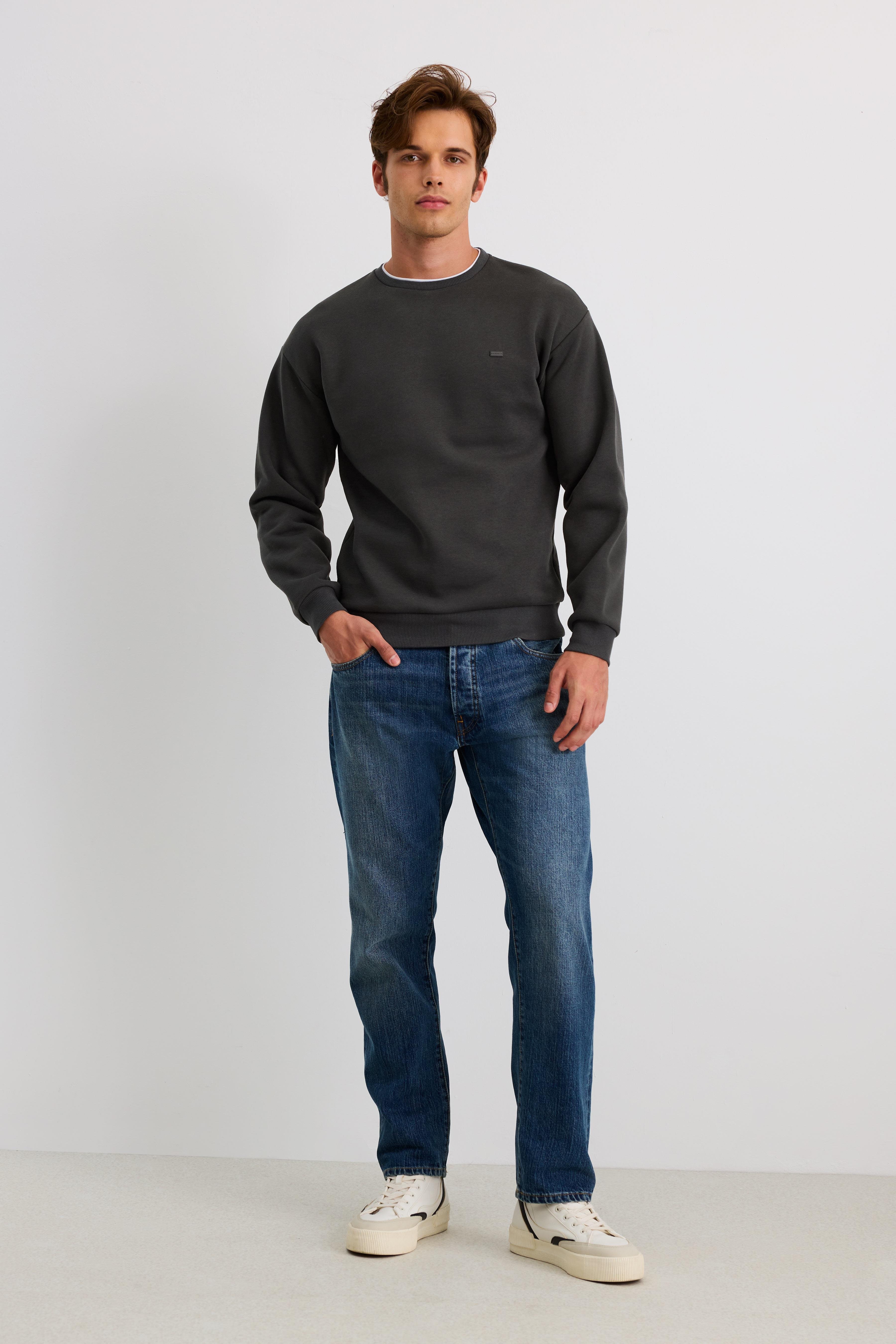 Çift Yaka Comfort Sweatshirt