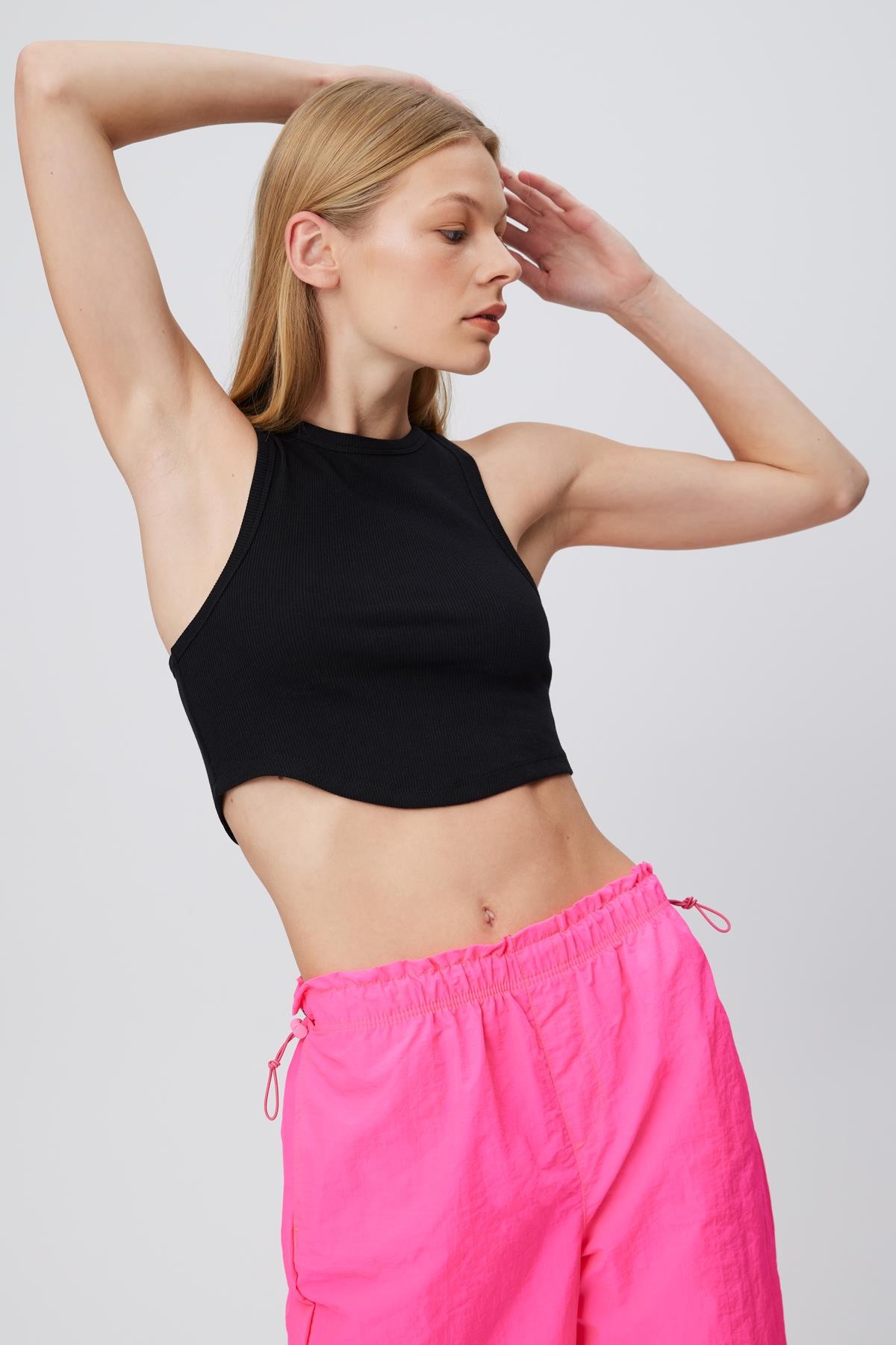 Halter Yaka Crop Top - SİYAH