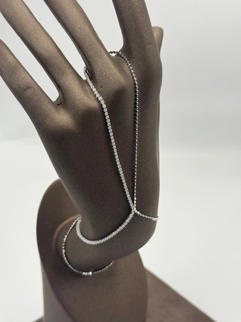 AL-2025100 TEK TARAFI TAŞLI GÜMÜŞ RENK ŞAHMERAN