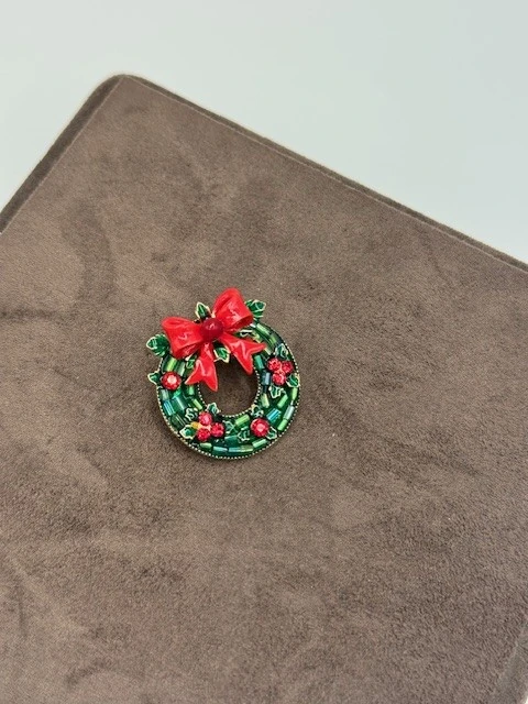 BG-202575 ÇELENK MODEL BROŞ