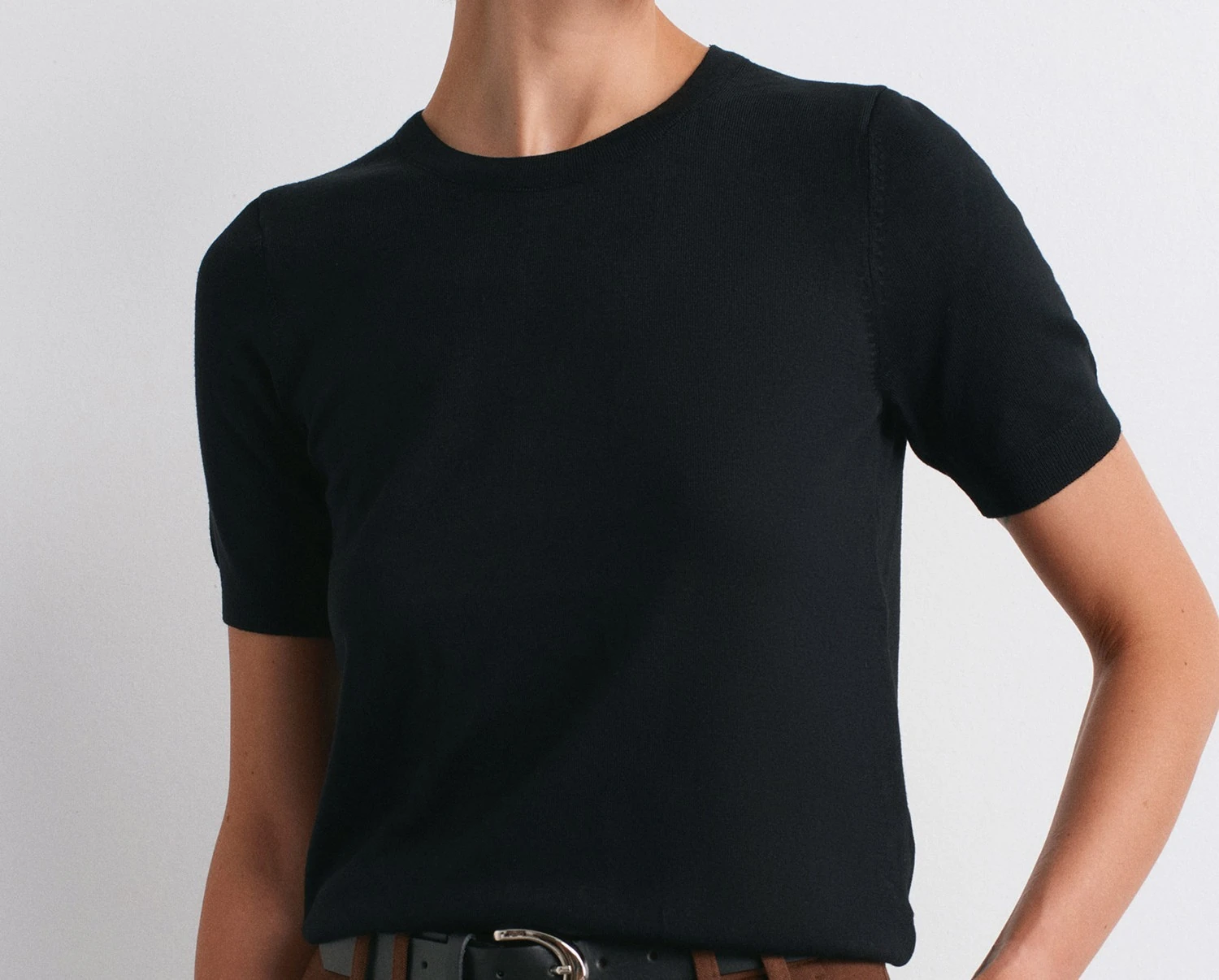 DL-202510779 BİSİKLET YAKA KISA KOL BASIC TRİKO BLUZ SİYAH