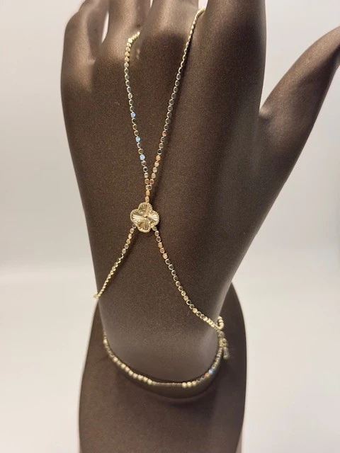 BG-2025100 TEKLİ YONCA MODEL ŞAHMERAN