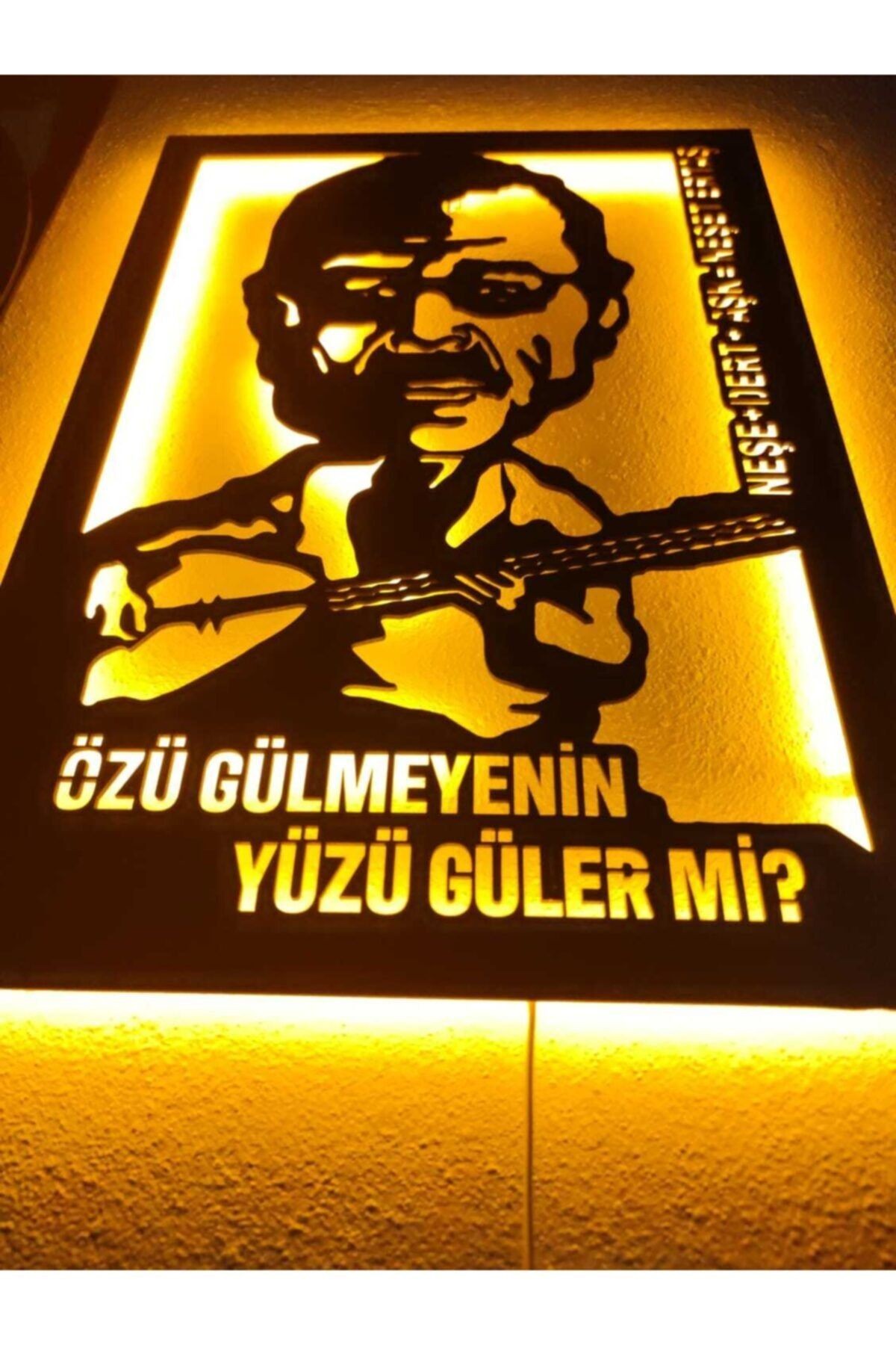 Neşet Ertaş Led Işıklı Ahşap Tablo