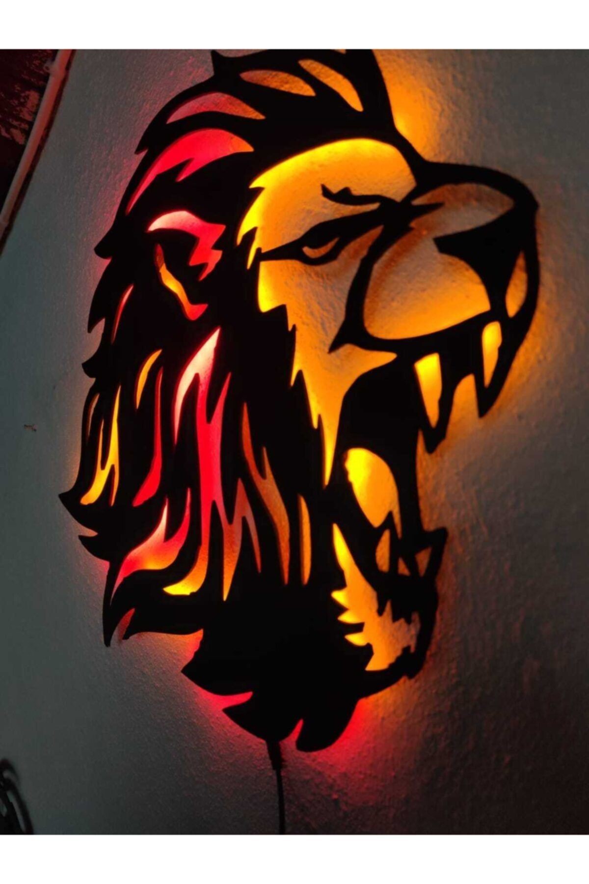 Aslan Lion Sarı Kırmızı Işıklı Tablo