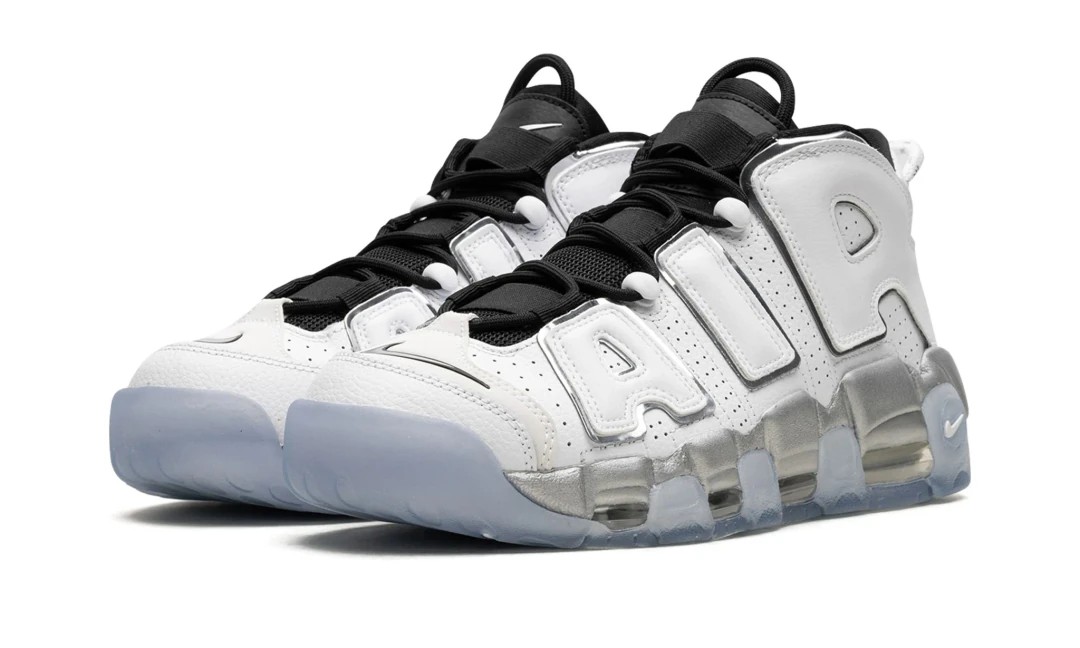 Nike Air More Uptempo Combines “Metallic Silver”
