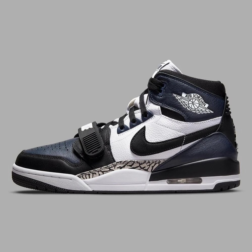 Jordan Legacy 312 “Midnight Navy”
