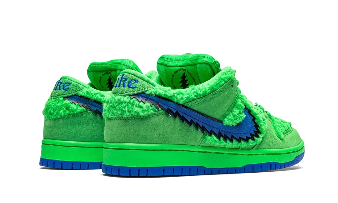 Grateful Dead x Nike SB Dunk Low “Green”