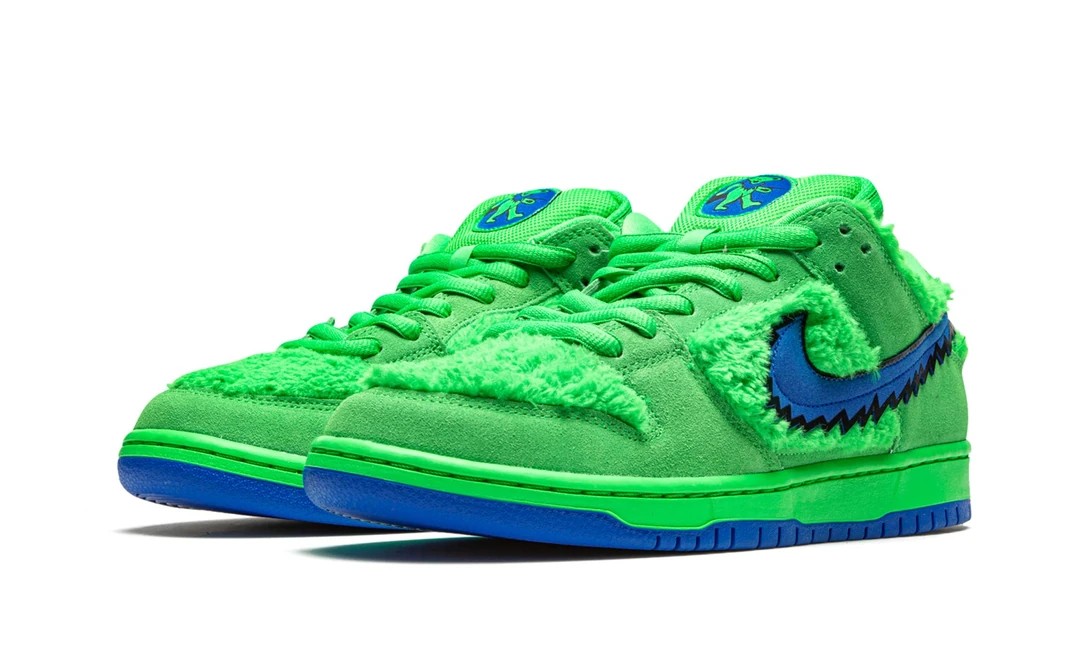 Grateful Dead x Nike SB Dunk Low “Green”