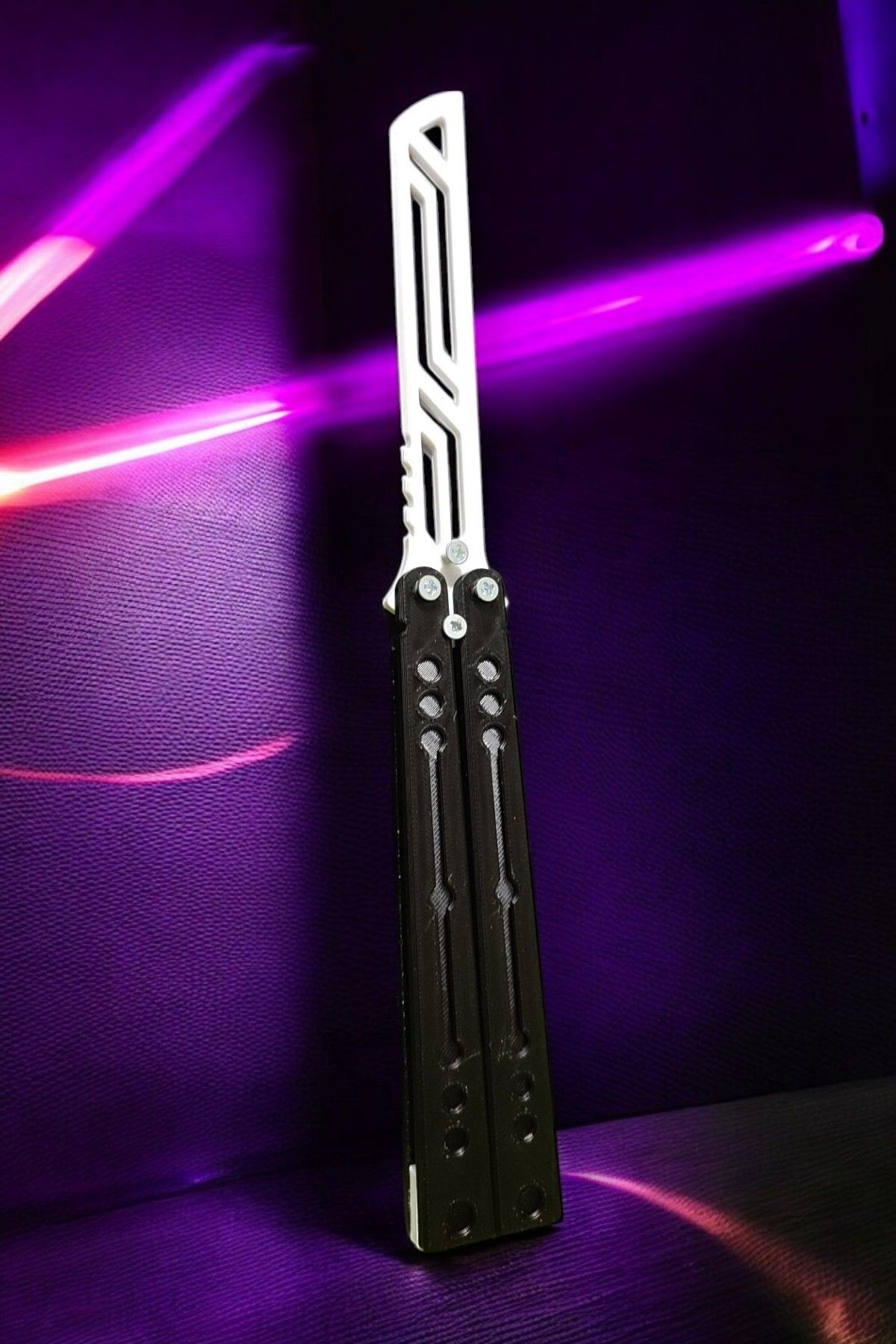 Kelebek Antrenman Alıştırma Bıçağı – Plastik Butterfly Knife (Siyah ve Beyaz)
