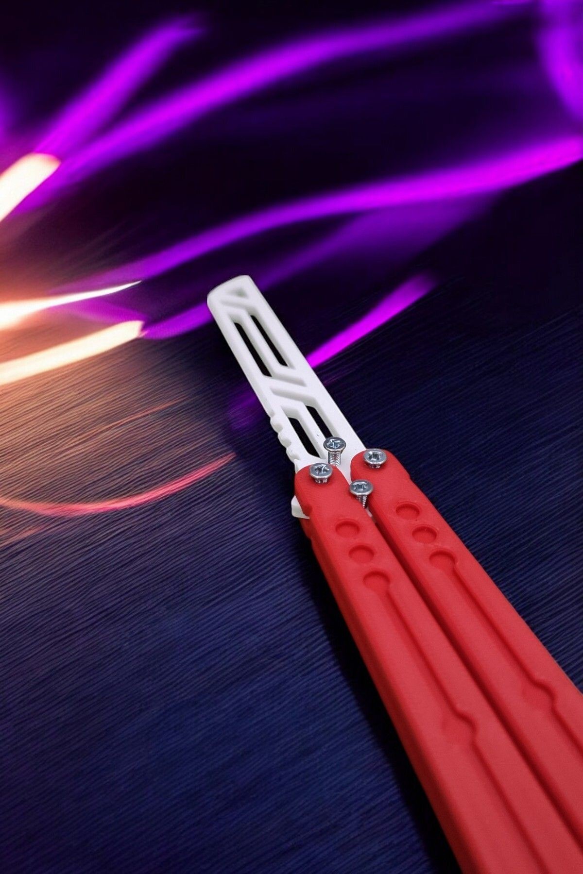 Kelebek Antrenman Alıştırma Bıçağı – Plastik Butterfly Knife (Kırmızı ve Beyaz)