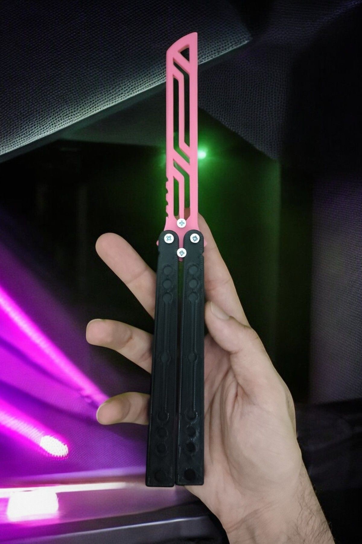 Kelebek Bıçak – Plastik Butterfly Knife (Siyah ve Pembe)