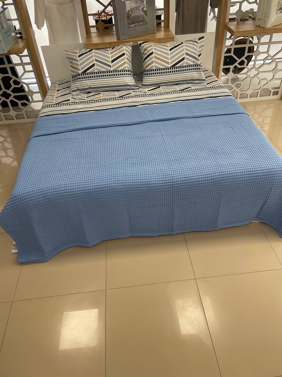 Çift Kişilik Battal Boy Havuzlu % 100 Pamuklu Pike Takımı - MAVİ