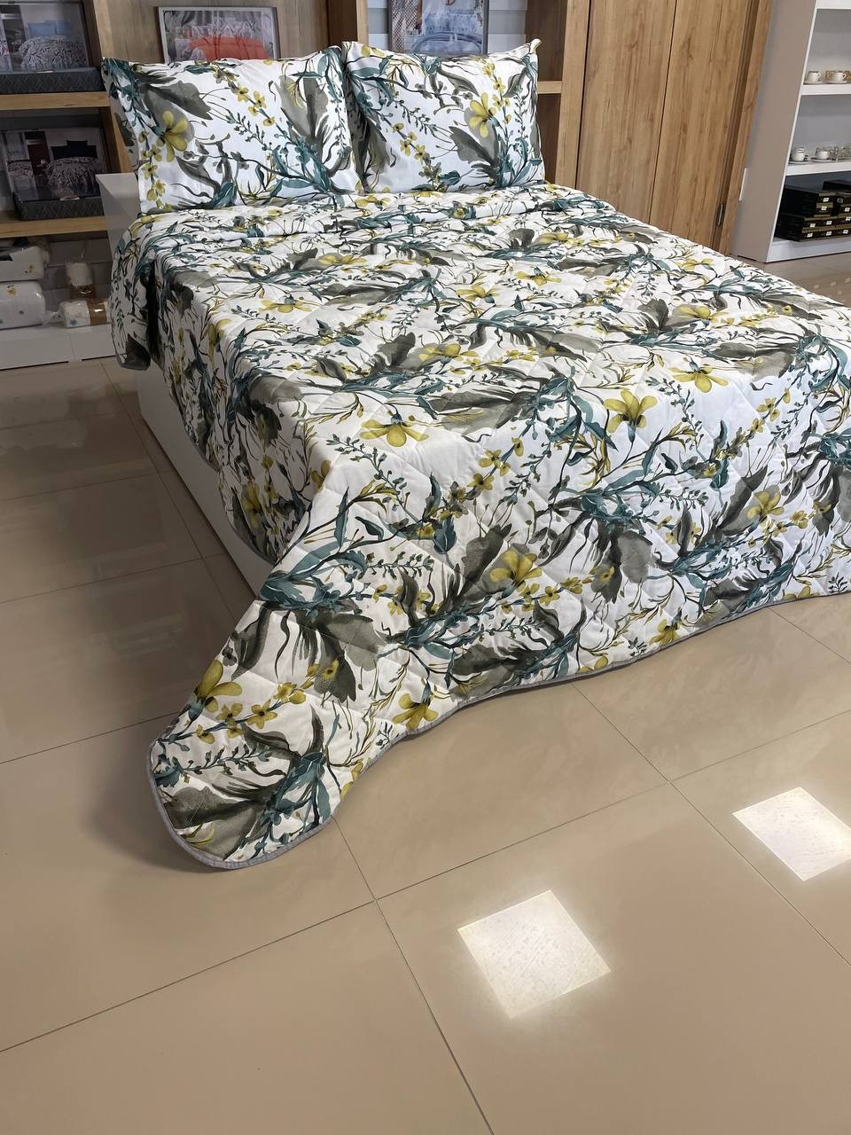 Modern Tarz Çift Kişilik Battal Boy Yatak Örtüsü Seti – 230x250 cm | 2 Adet Yastık Kılıfı (50x70 cm) - ASYA GRİ