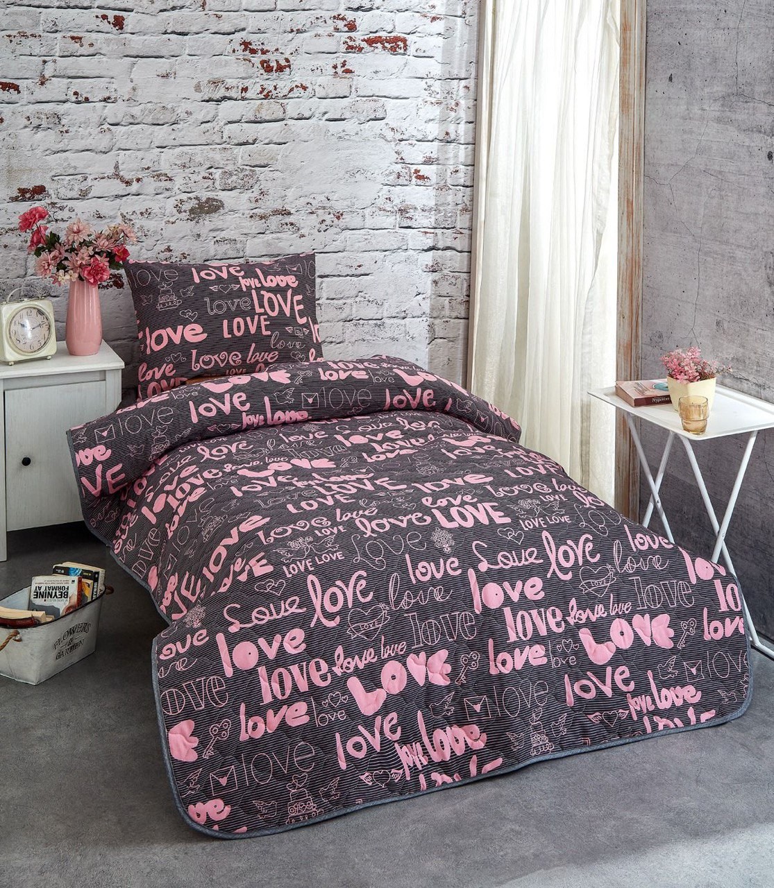 Çift Taraflı Tek Kişilik Kapitoneli Yatak Örtüsü Takımları  - love
