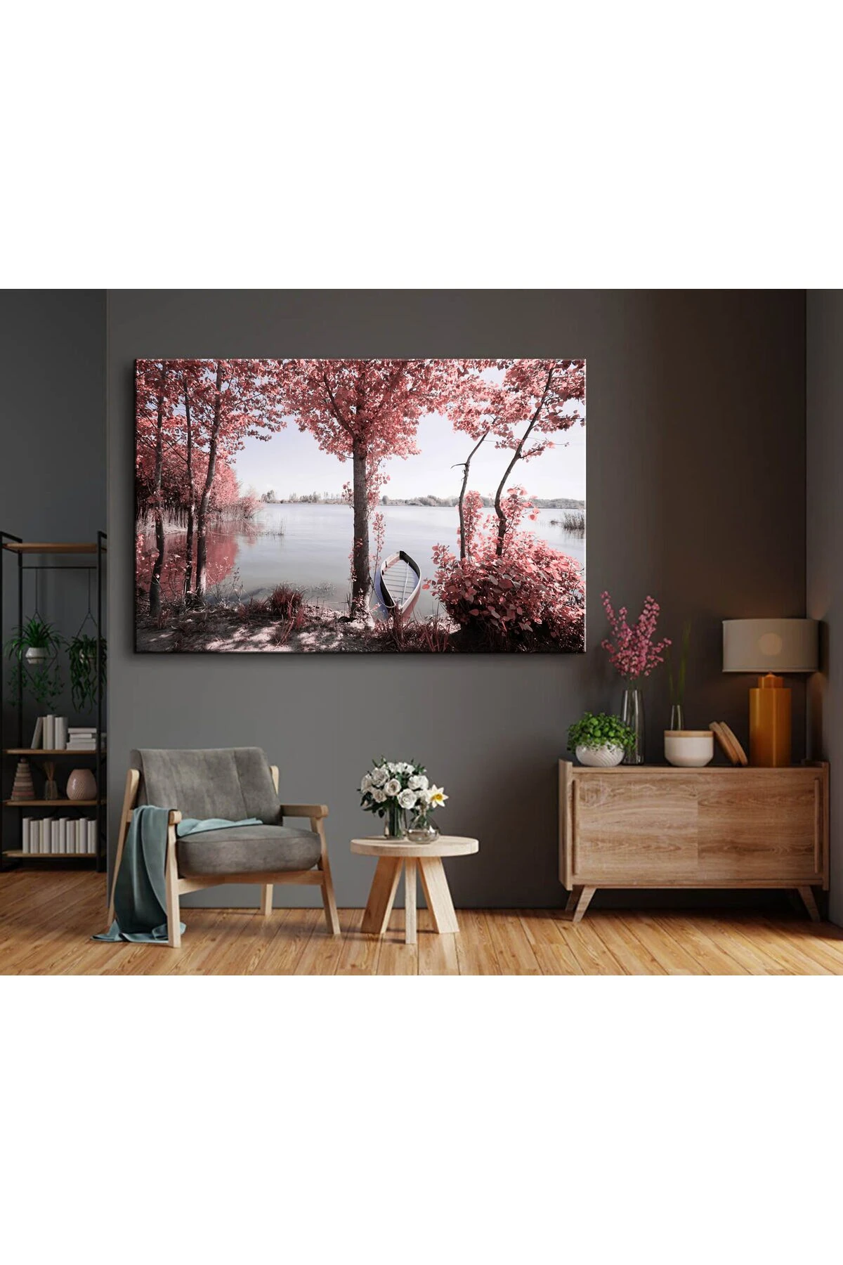 Dekoratif Pembe Çiçekler Arasında Kayık Kanvas Tablo