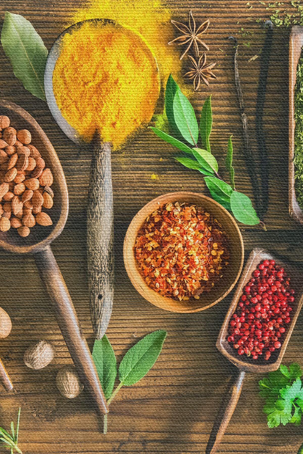 Mutfak Kesme Tahtası Üzerinde Baharatlar Kanvas Duvar Tablosu