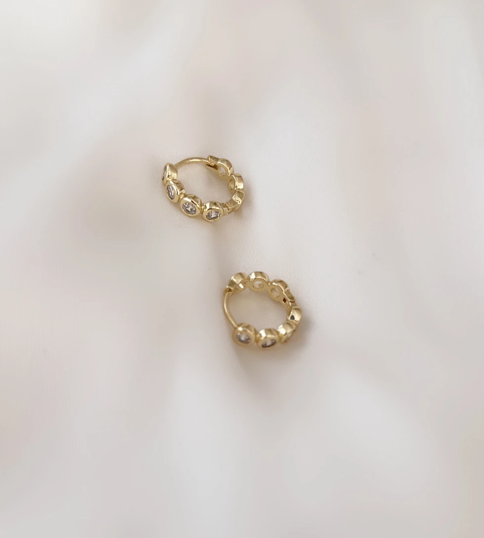 Luz de Oro Özel Seri Küpe