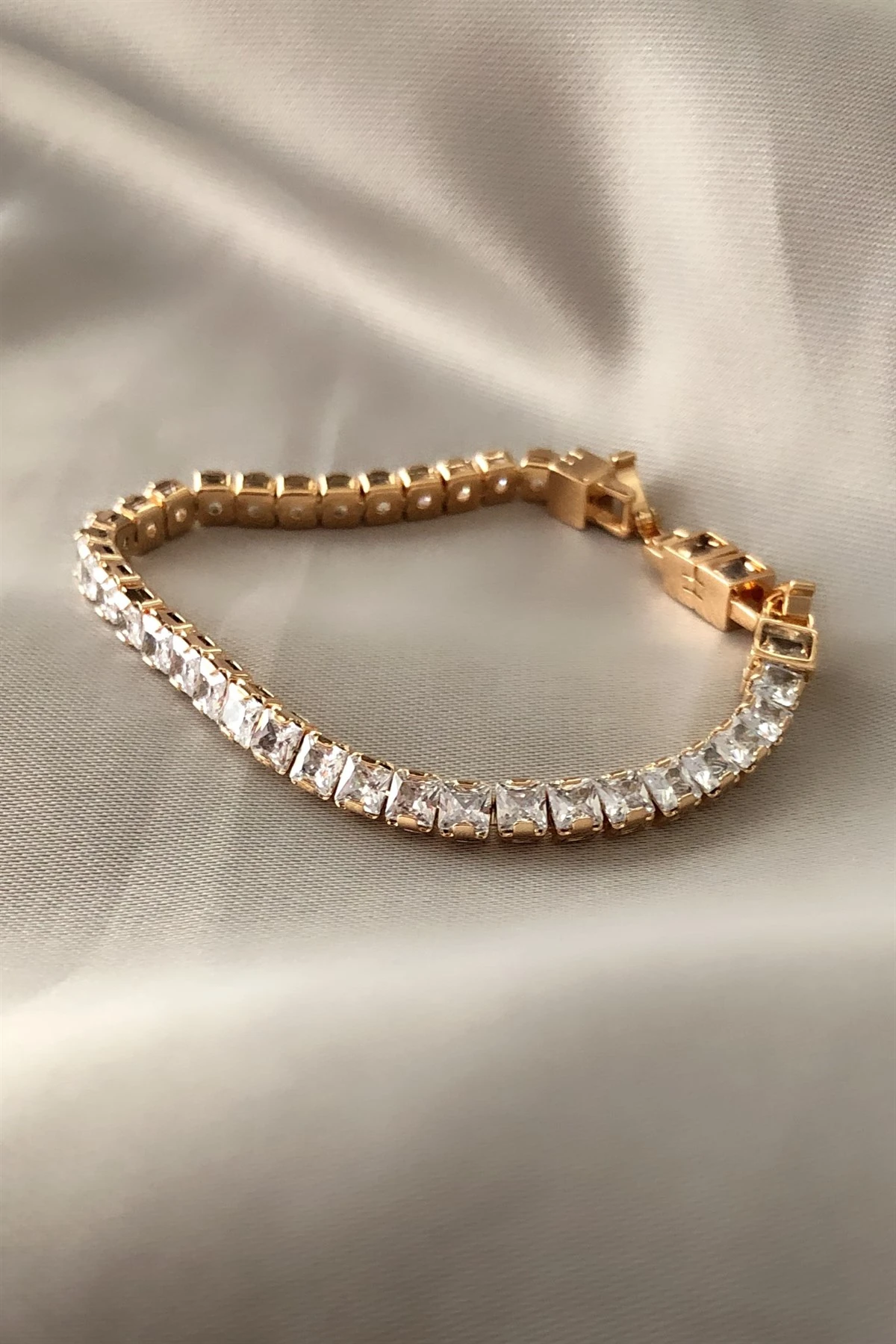 Özel Seri Su Yolu Bileklik