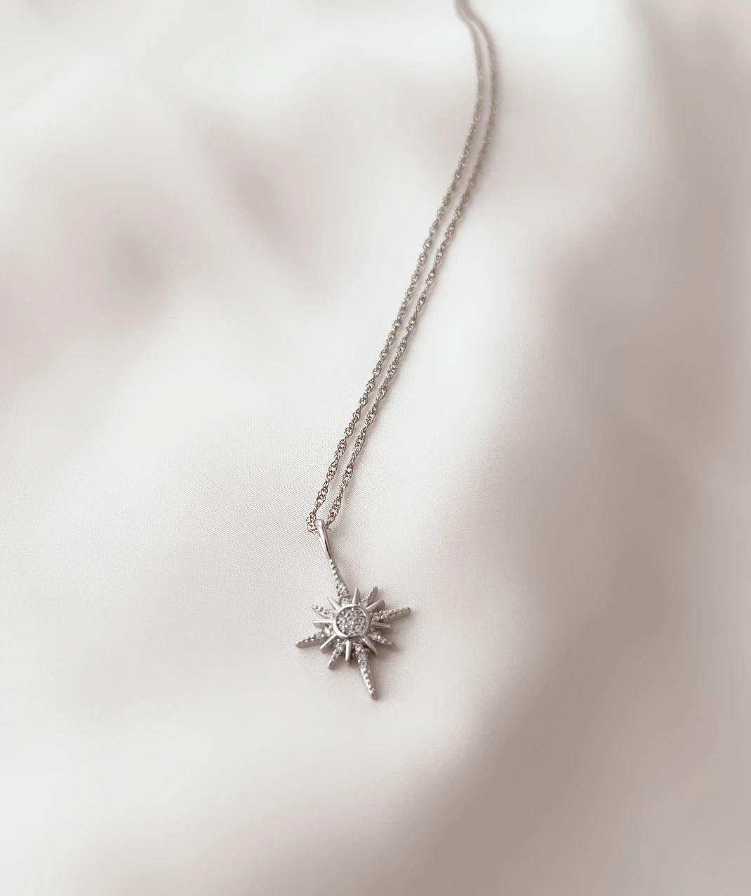 Silent Star Özel Seri Kolye