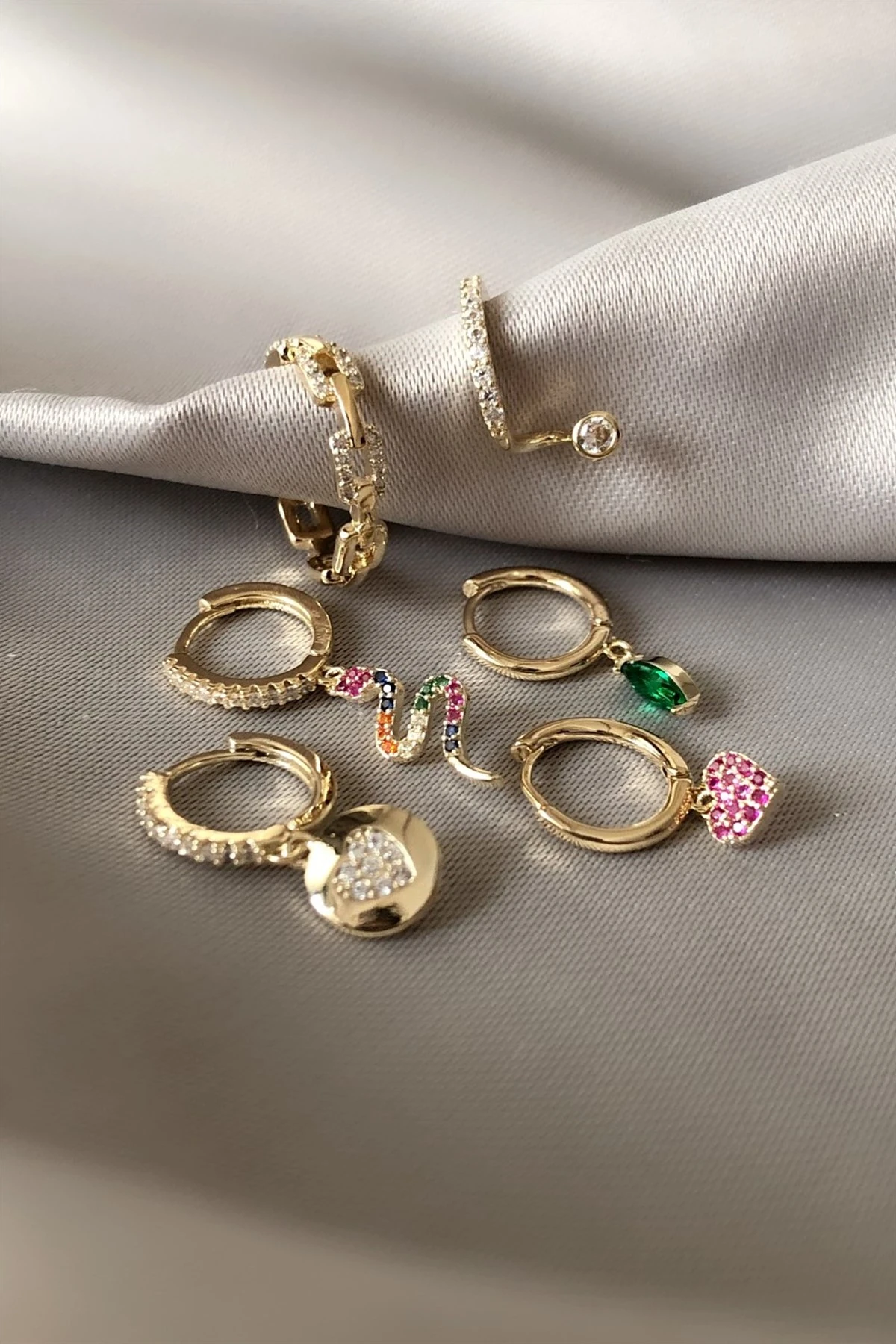 Heart Altılı Özel Seri Küpe