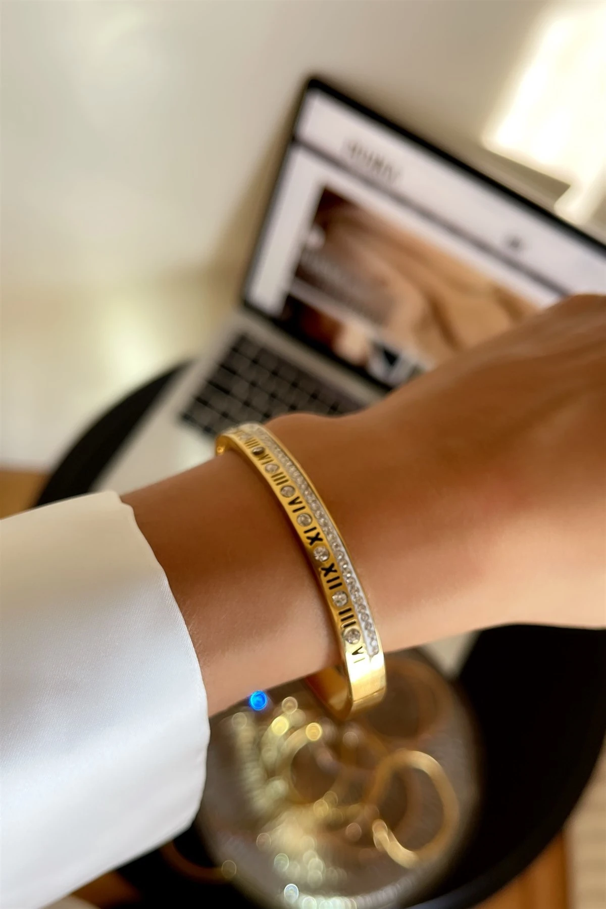 Roma Rakamlı Çelik Kelepçe Bileklik