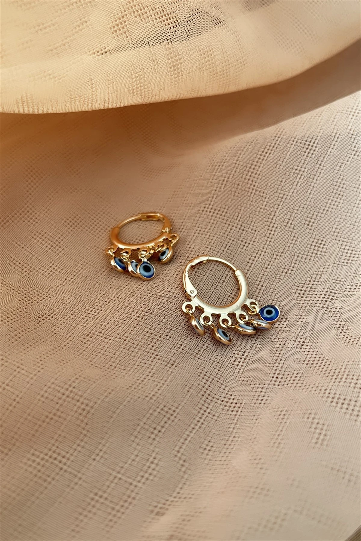 Eyes Özel Seri Küpe