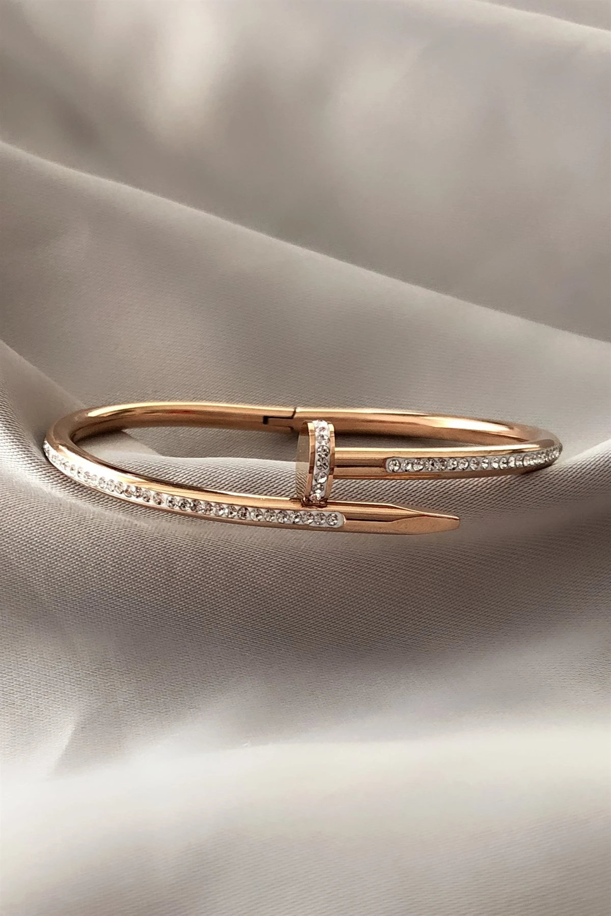 Zirkon Taşlı Çivi Çelik Kelepçe Bileklik