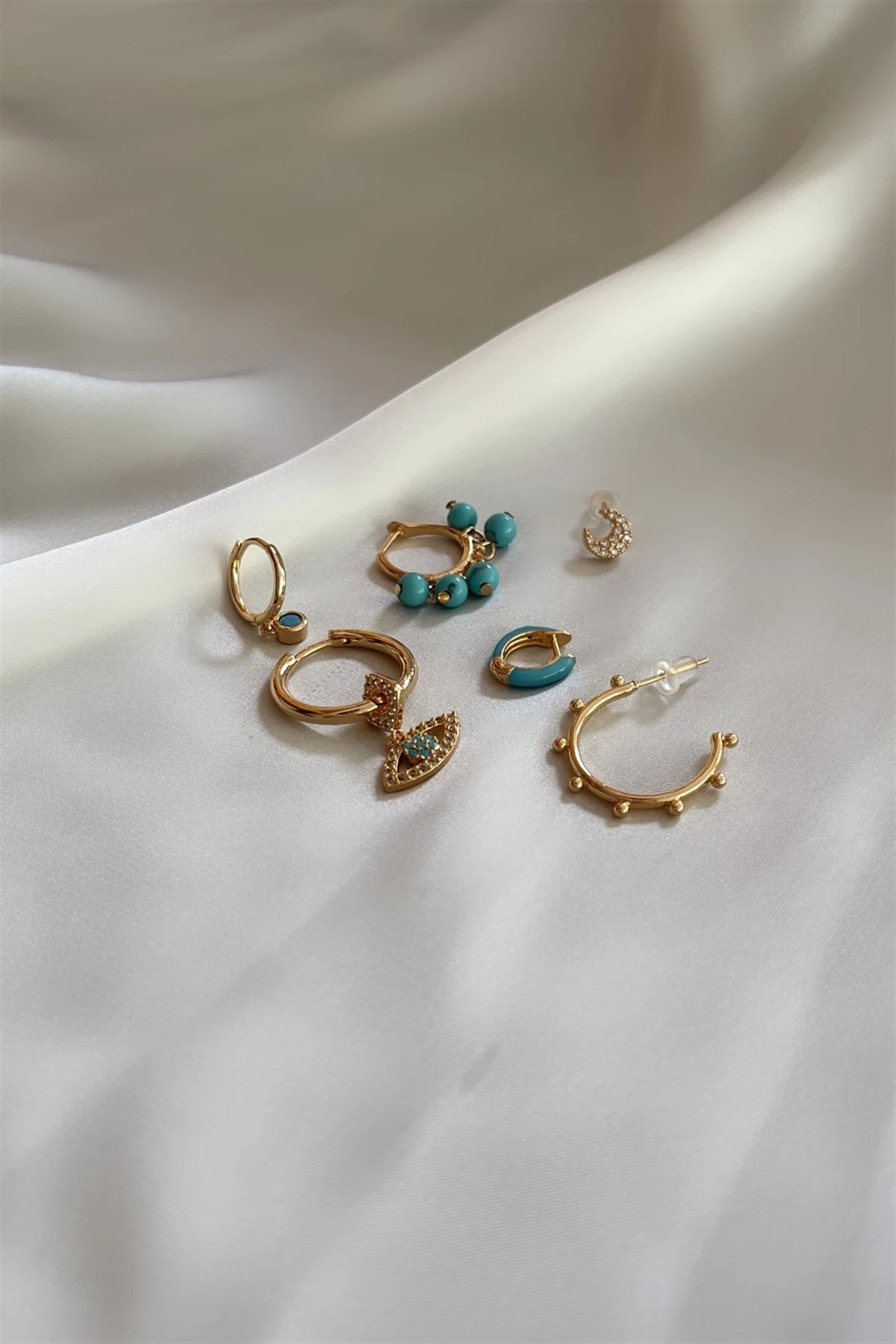 Bluebead Özel Seri Küpe Seti