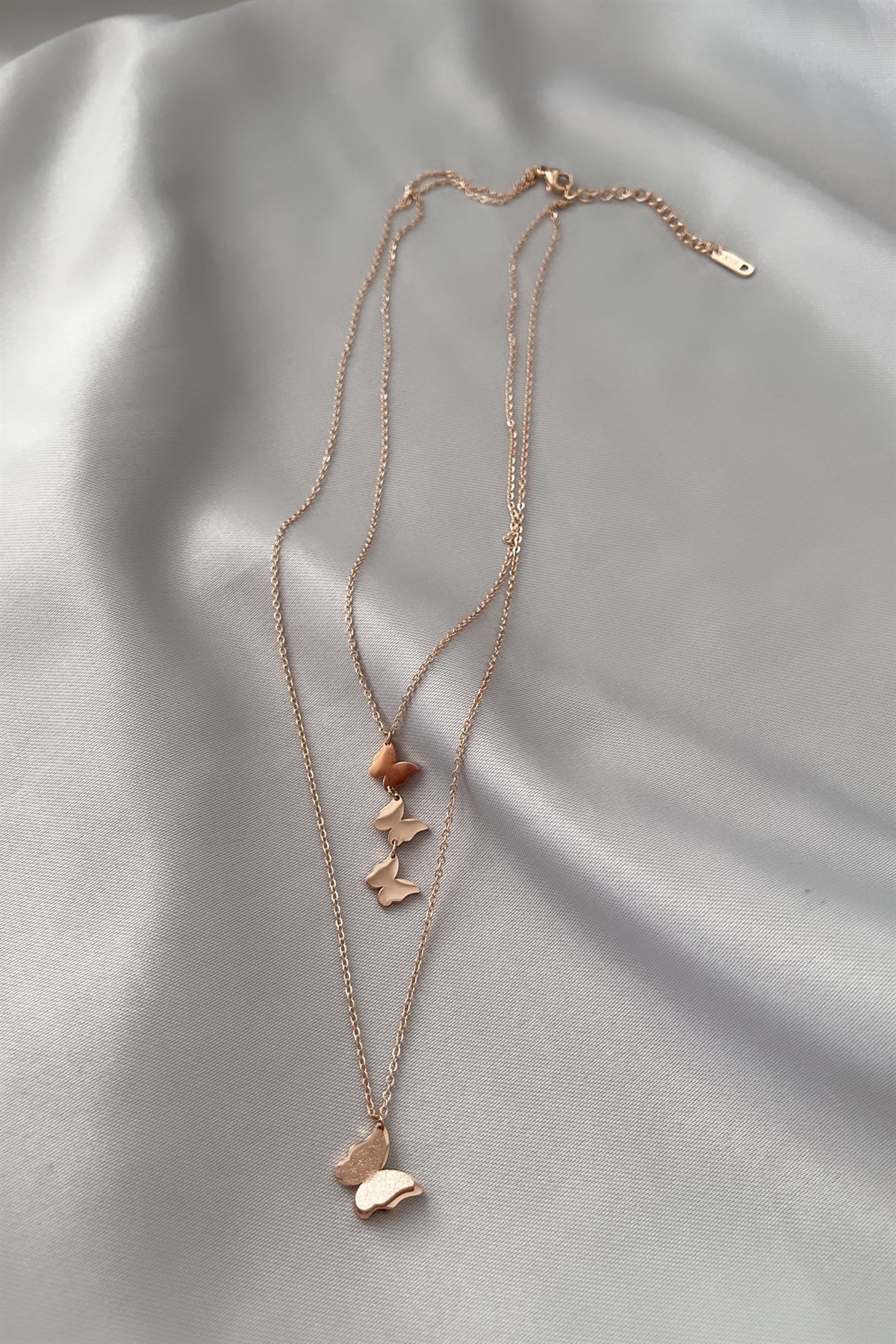 Kelebekli Çelik Kolye