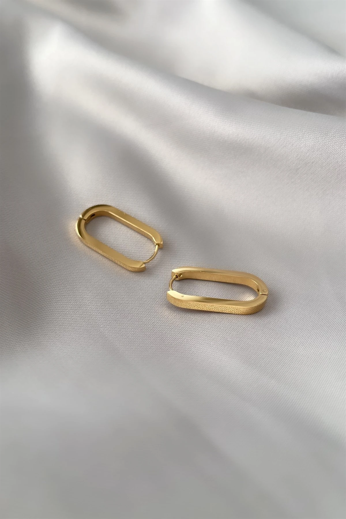 Ellipse Çelik Küpe 2.5 Cm