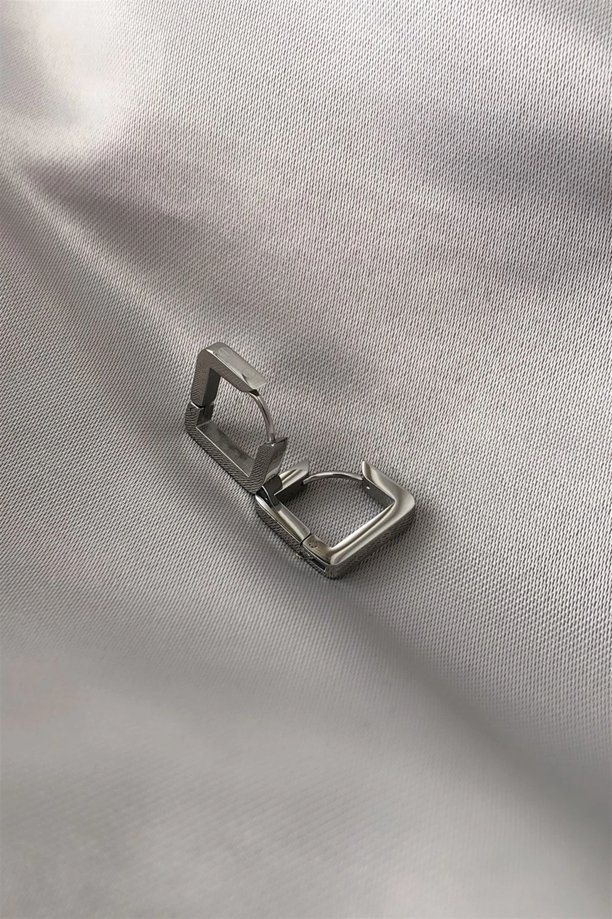 Frame Çelik Küpe 1 Cm