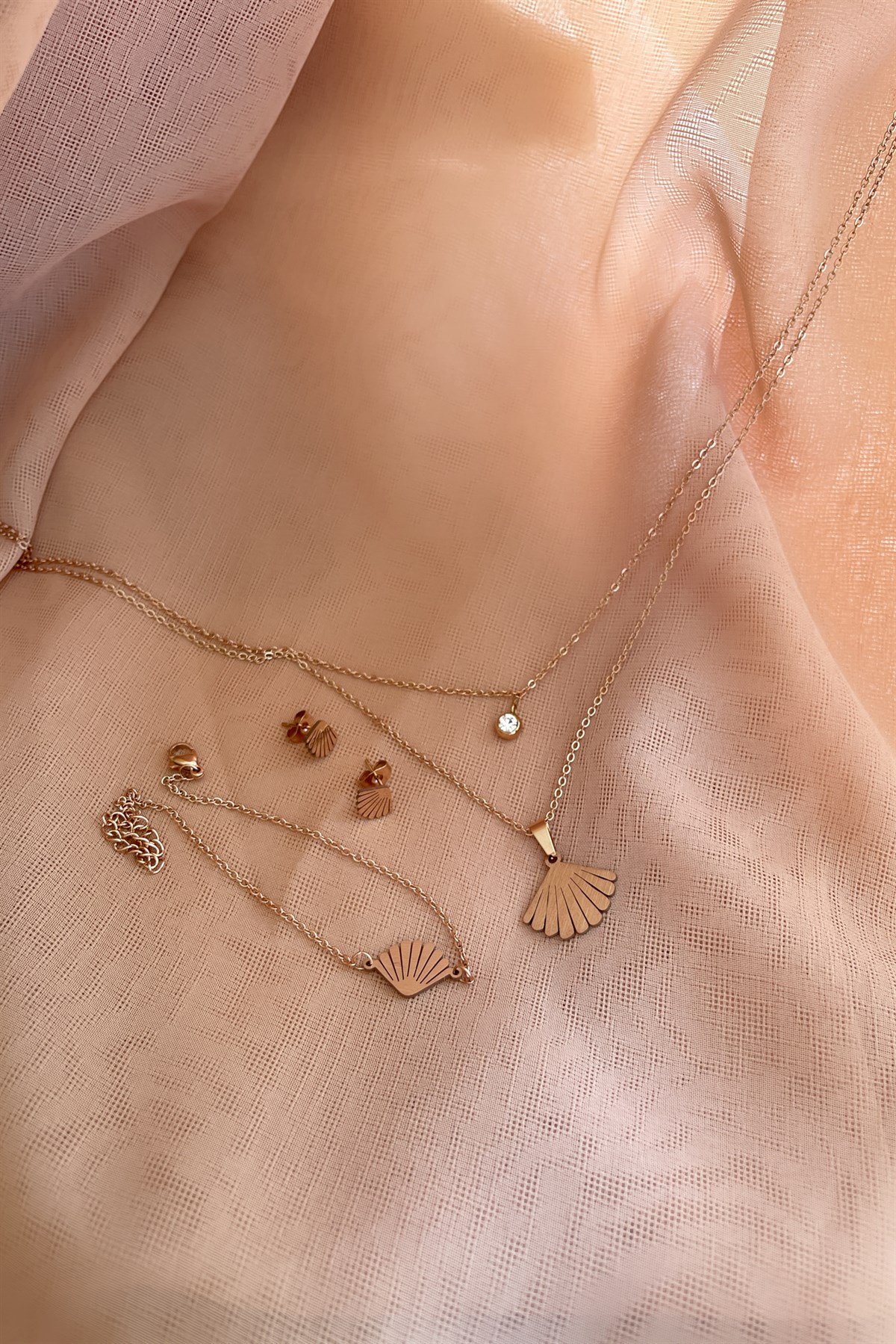 Shell Çelik Kolye Küpe Bileklik Seti