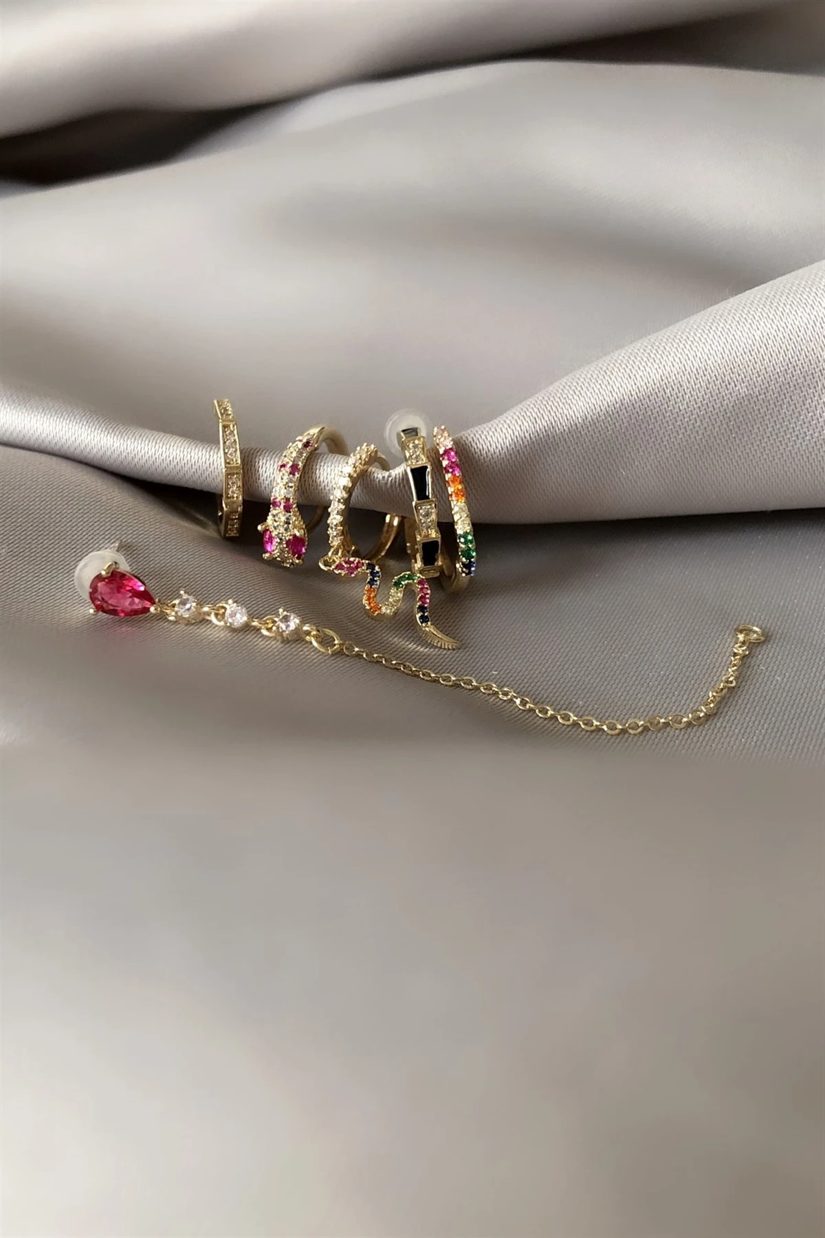 Rainbow Özel Seri Küpe Seti