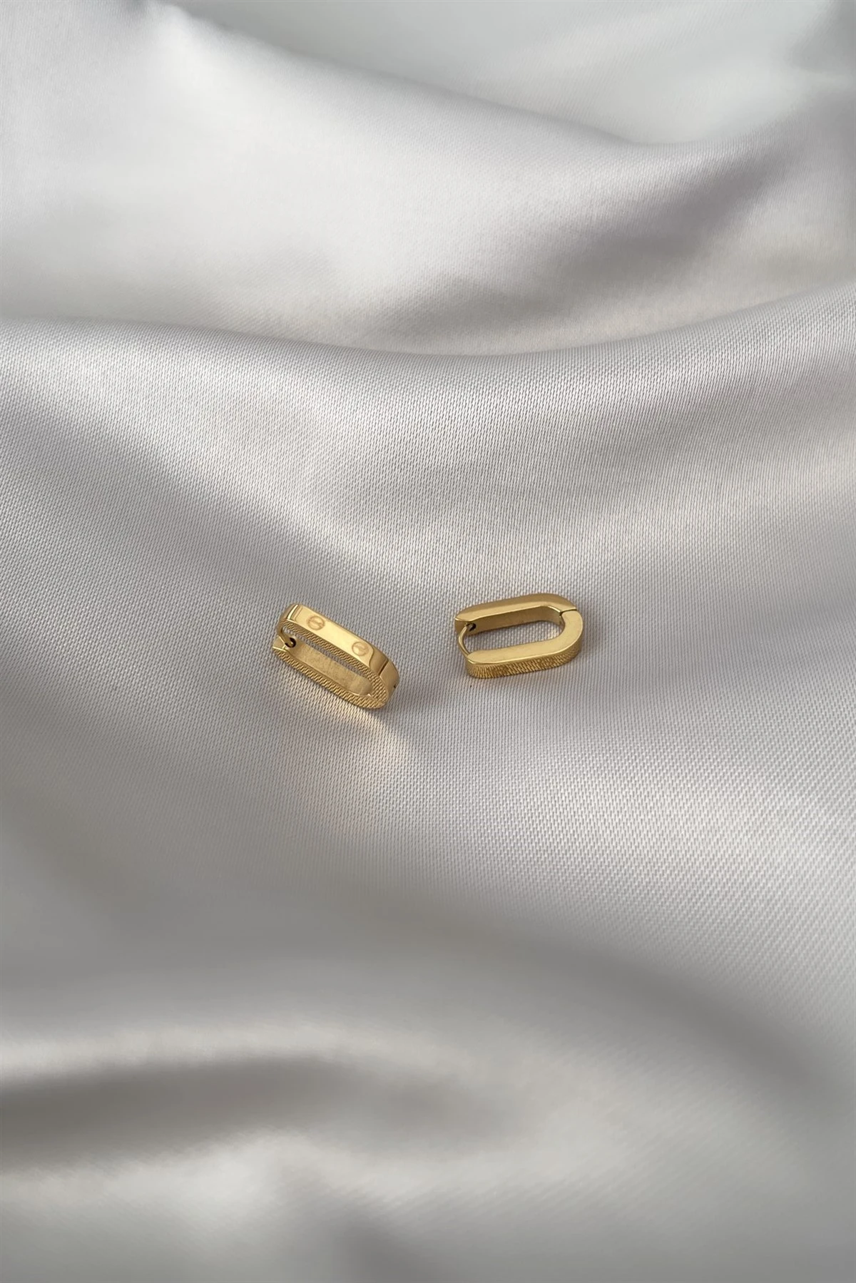 Ellipse Çelik Küpe 2 Cm