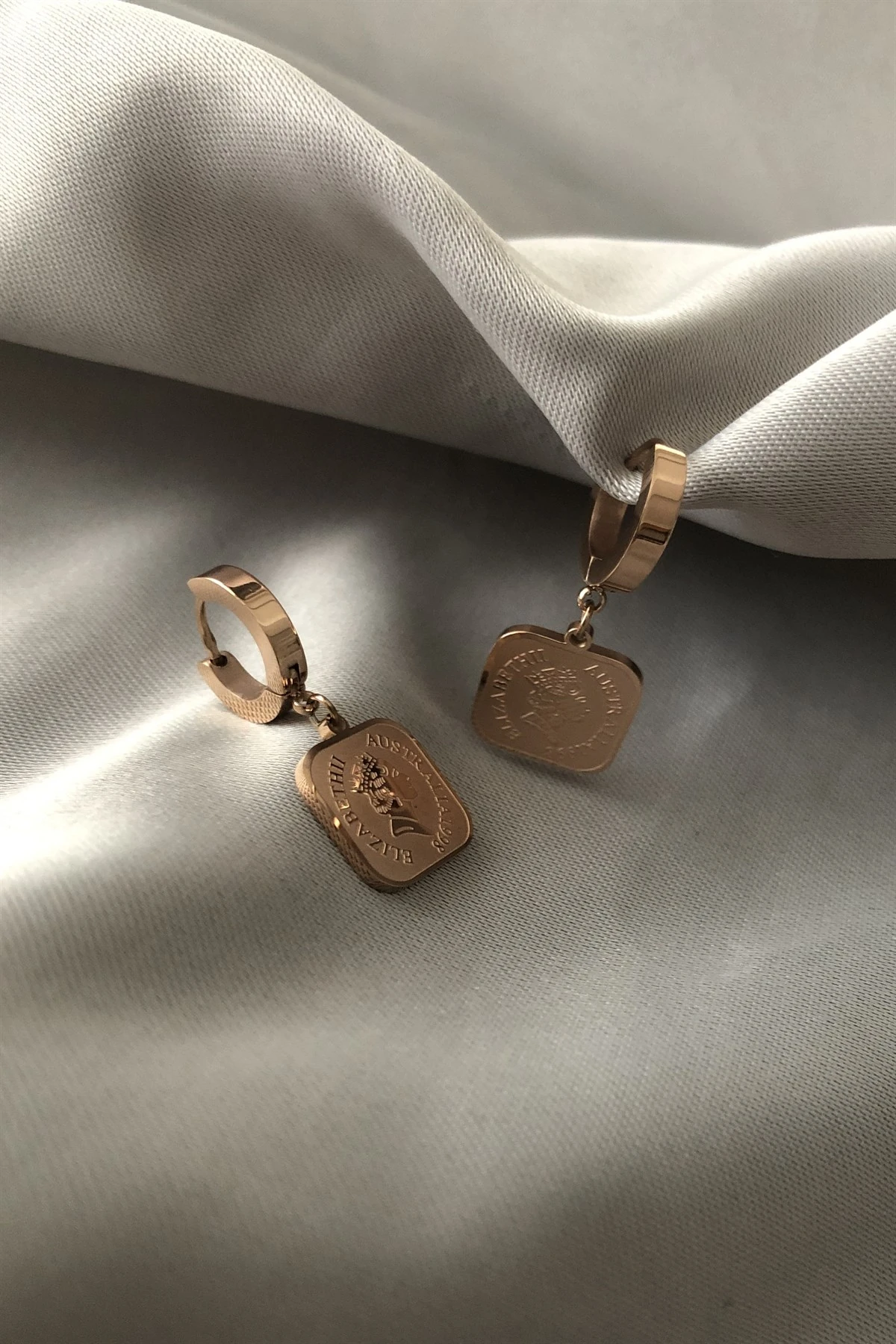 Madalyon Çelik Küpe-PK69341M