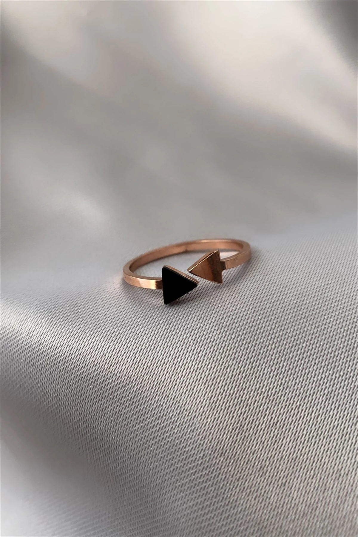 Triangle Çelik Yüzük