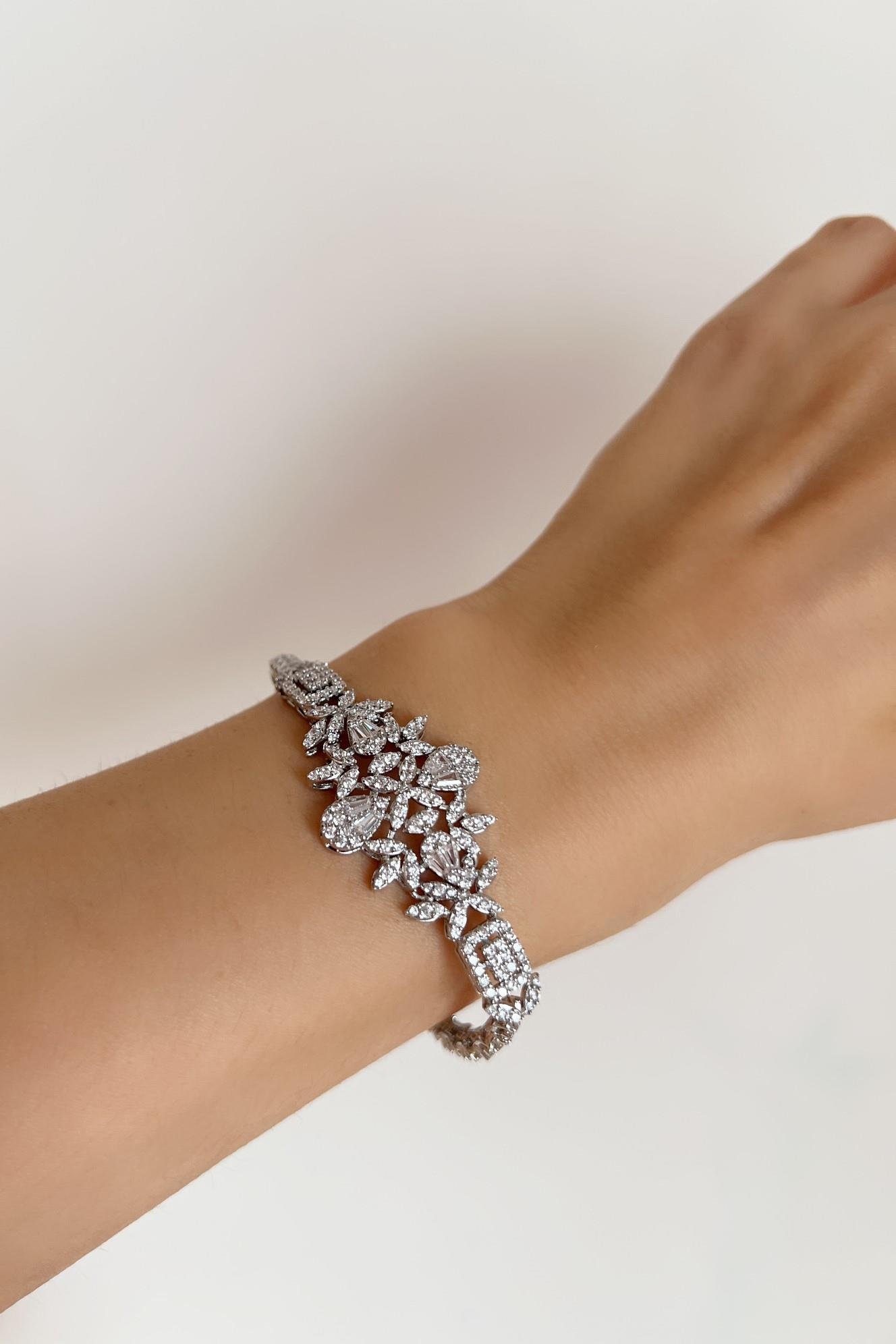 Pırlanta Model Zircon Özel Seri Bileklik