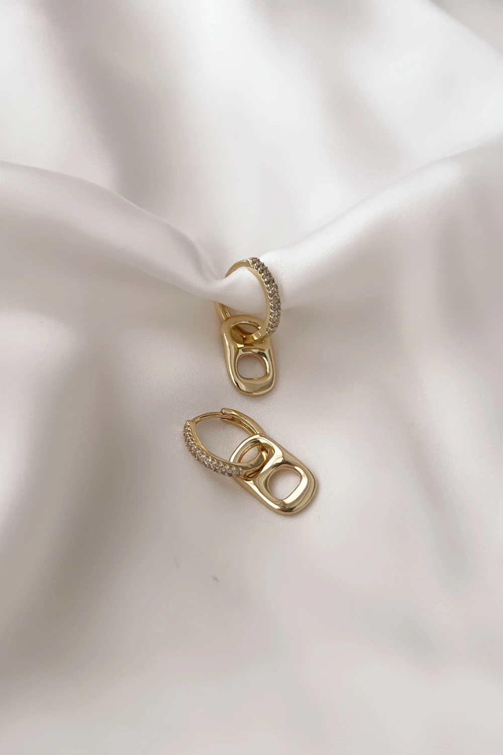 Encanto de Perla Özel Seri Küpe