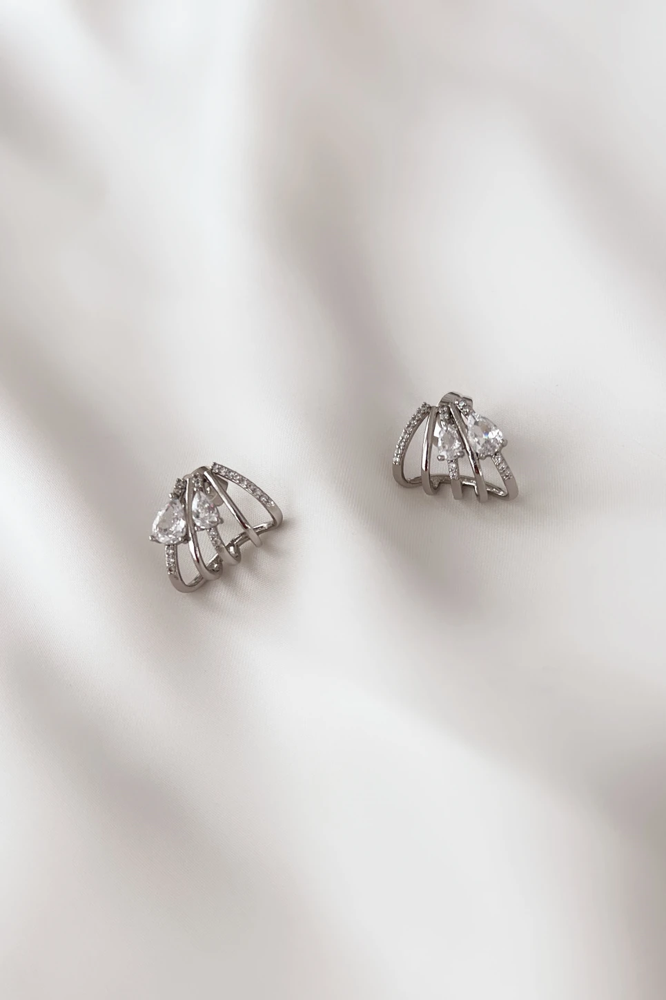 Alas de Luz Özel Seri Küpe