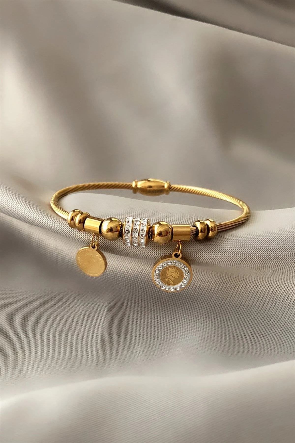 Charmlı Çelik Bileklik