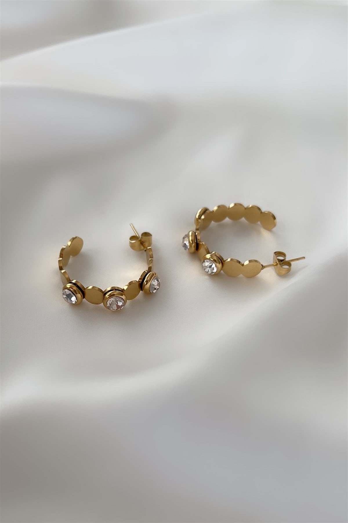 Plate Zircon Çelik Küpe