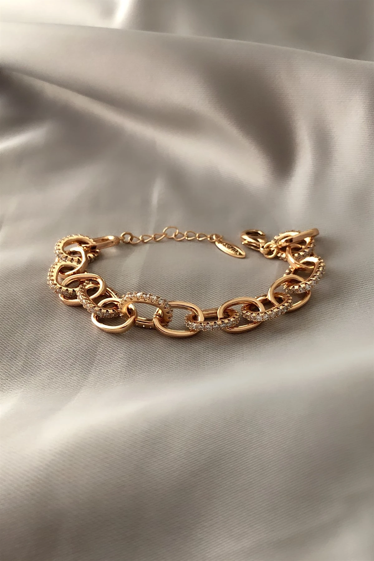 Zirkon Taşlı Özel Seri Bileklik