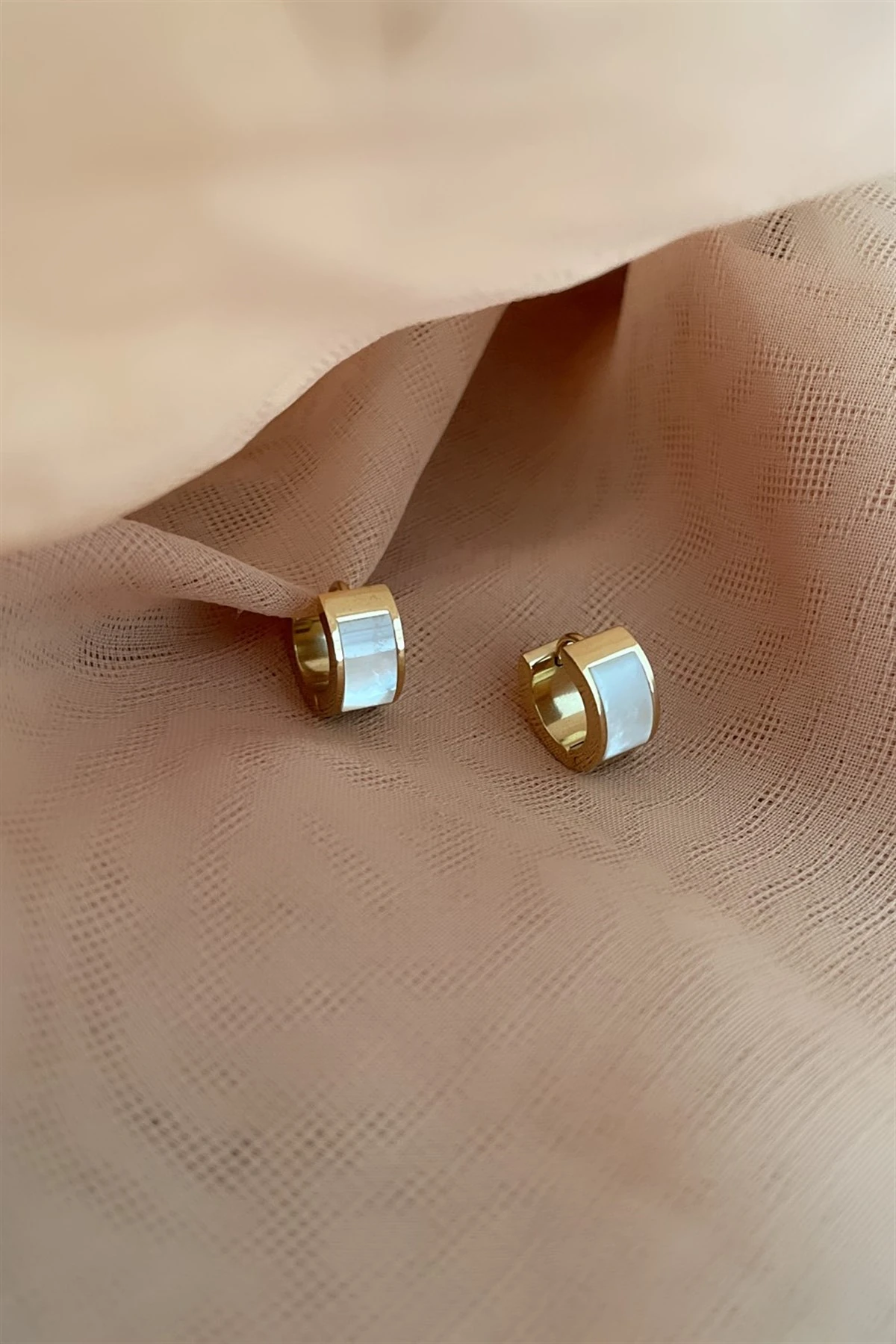 Sedefli Çelik Küpe