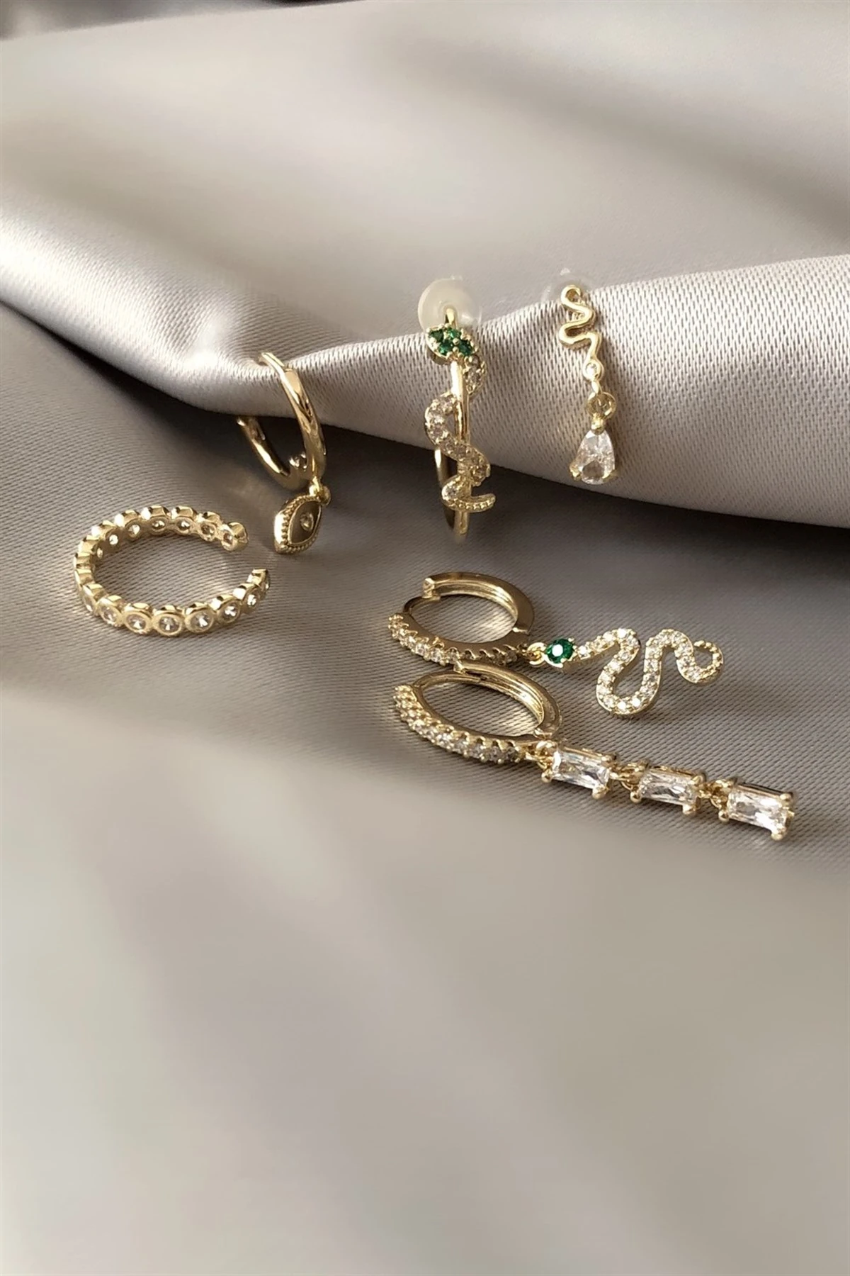 Snake Özel Seri Küpe Seti