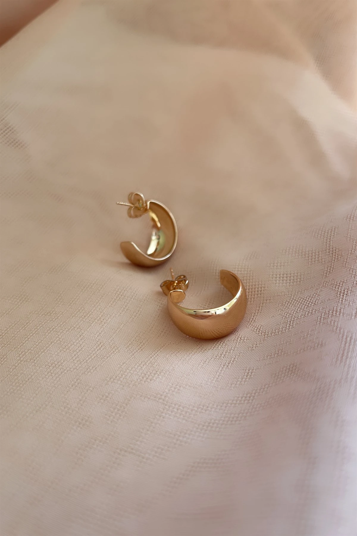 Crescent Özel Seri Küpe