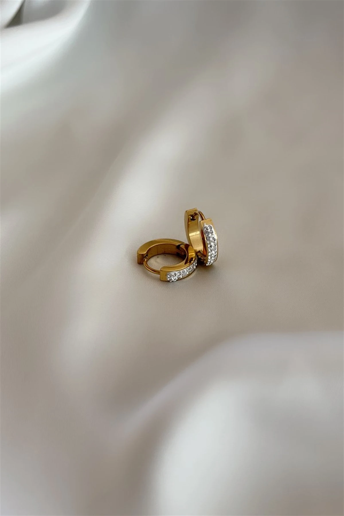 Glowing Çelik Küpe